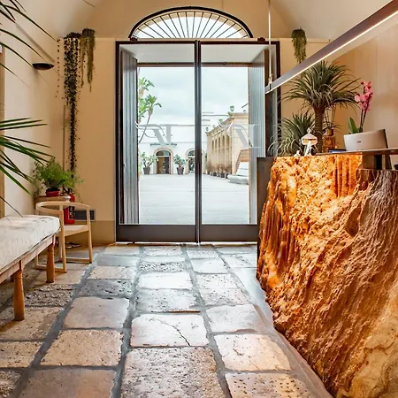 Hotel Favorita & Events 4*