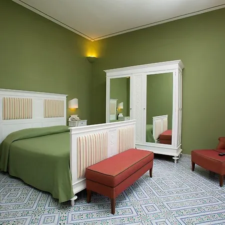 Favorita & Events Hotel 4*