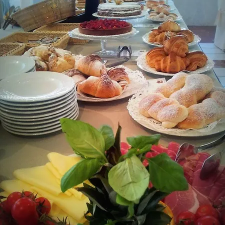 Hotel Favorita & Events